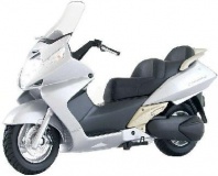 Welly Модель мотоцикла 1:18 Honda Silver Wing 12165P 12165P от интернет-магазина Континент игрушек