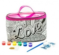 Набор для творчества Раскрась сумку косметичка LOVE от интернет-магазина Континент игрушек